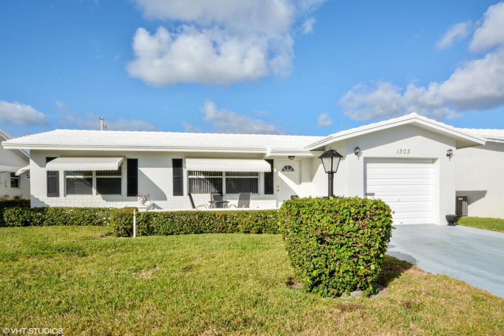 Leisureville in Boynton Beach, FL