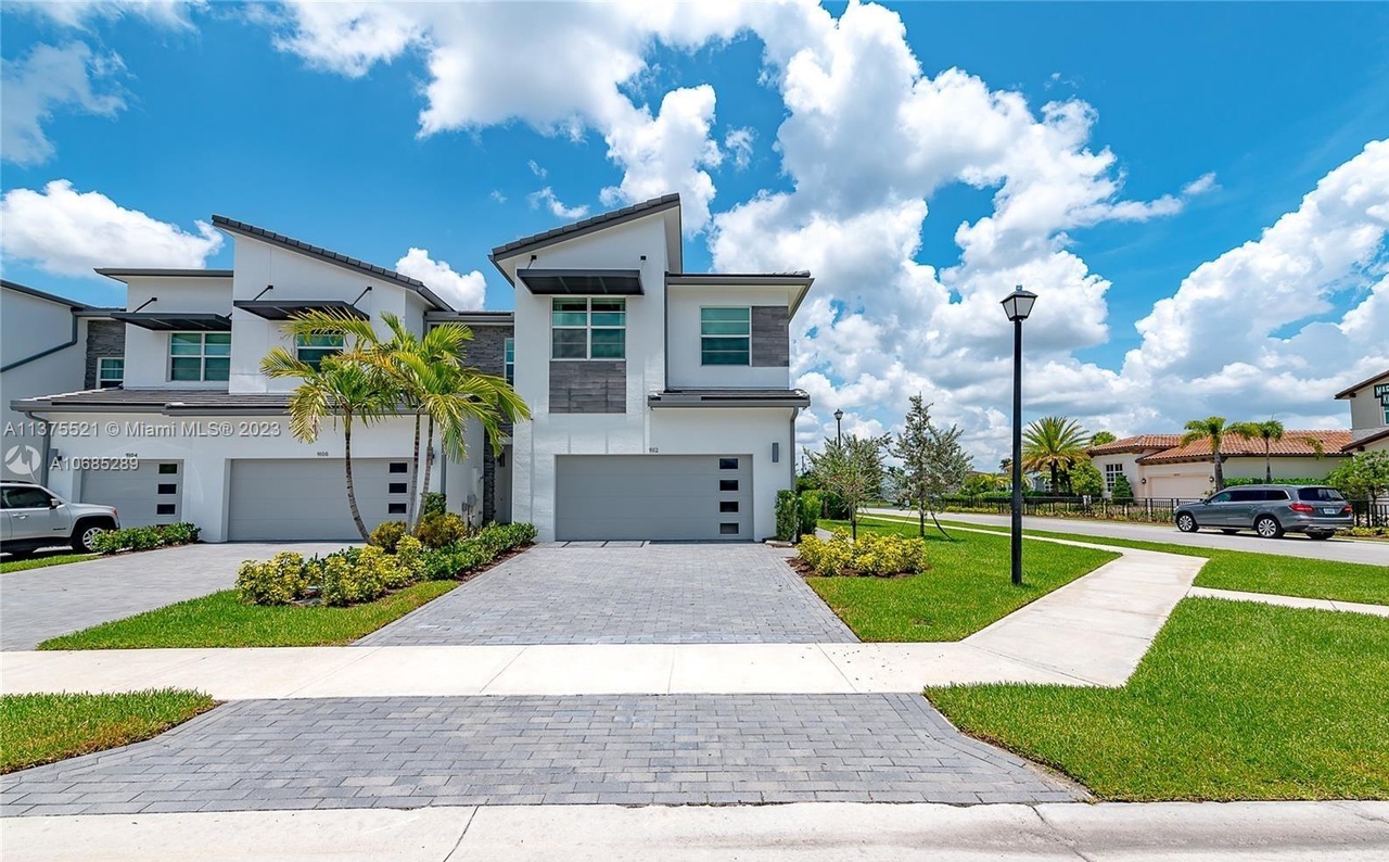 Andalucia in Lake Worth, Florida: A Luxury Gated Community