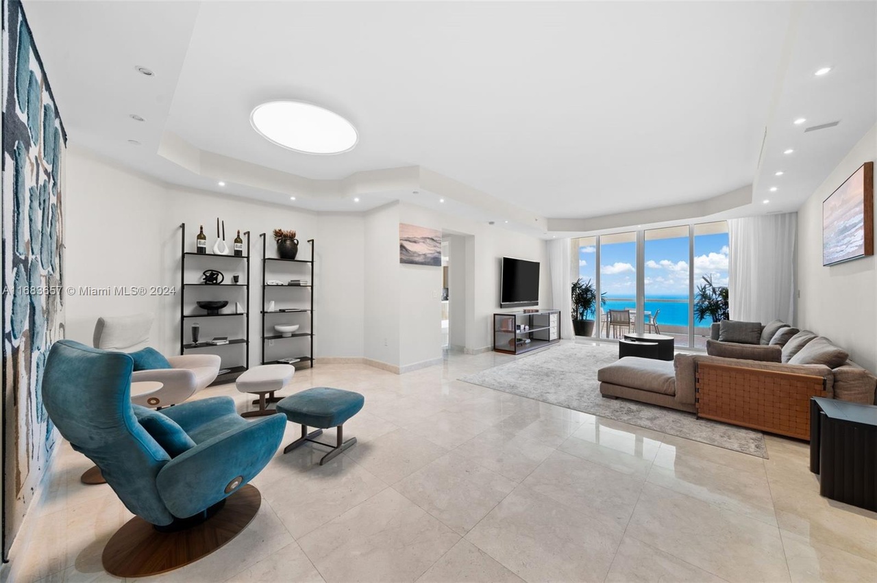 Sunny Isles Beach FL Homes: Your Dream Waterfront Property