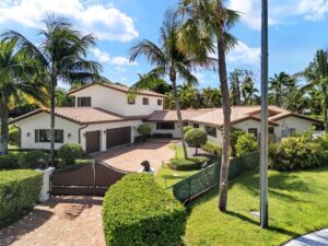 Lake Floresta Park Boca Raton FL